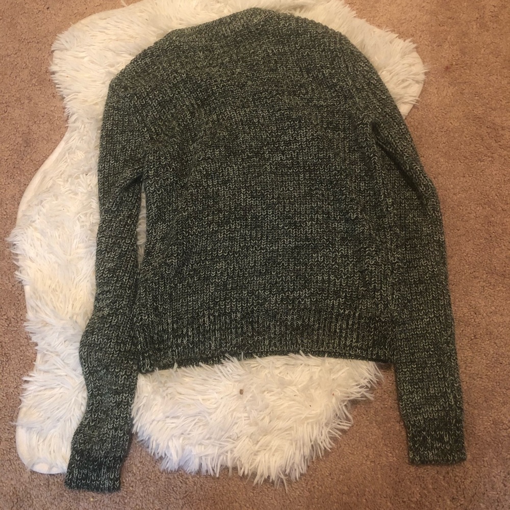 Basic sweater - Picture 2 of 2